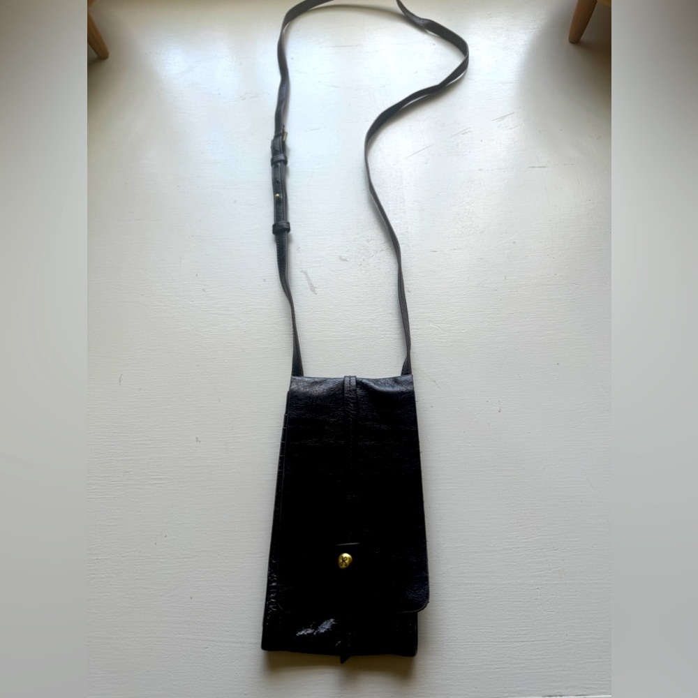 Hobo Black Crossbody Wallet